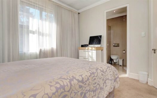 3 Bedroom Cluster In Houghton Estate