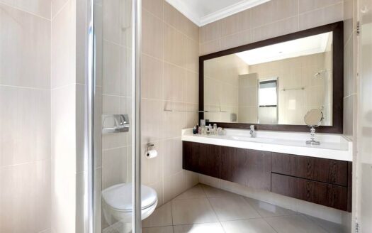 3 Bedroom Cluster In Houghton Estate