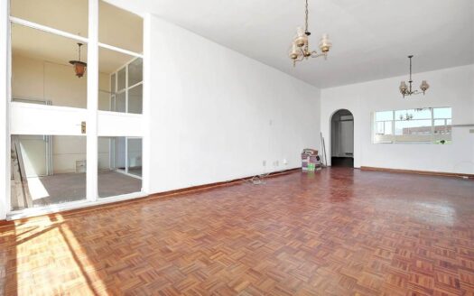 2 Bedroom Apartment In Houghton Estate