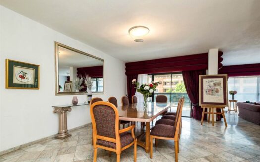 3 Bedroom Apartment In Houghton Estate