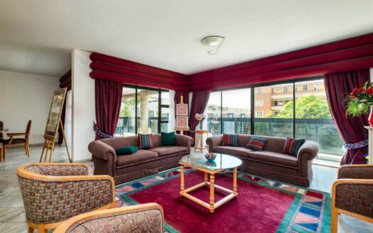 3 Bedroom Apartment In Houghton Estate