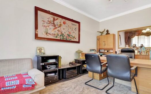 6 Bedroom House In Houghton Estate