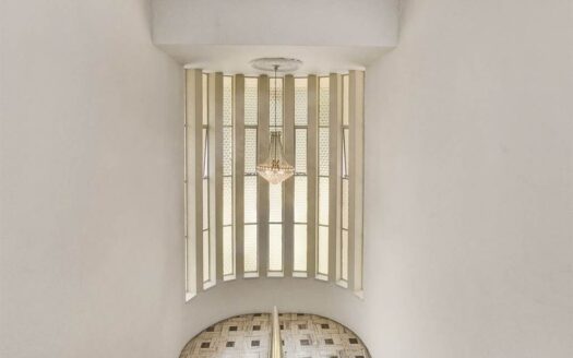 6 Bedroom House In Houghton Estate