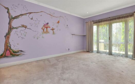 5 Bedroom House In Houghton Estate