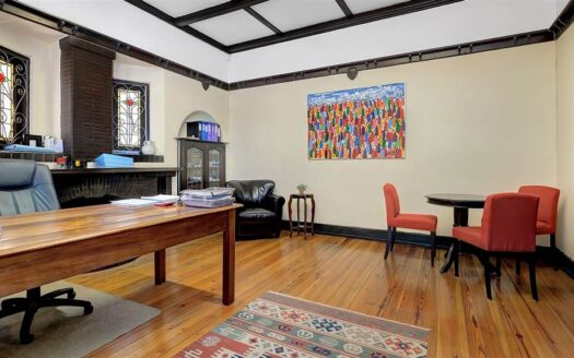 5 Bedroom House In Houghton Estate