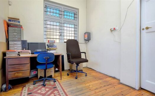 5 Bedroom House In Houghton Estate