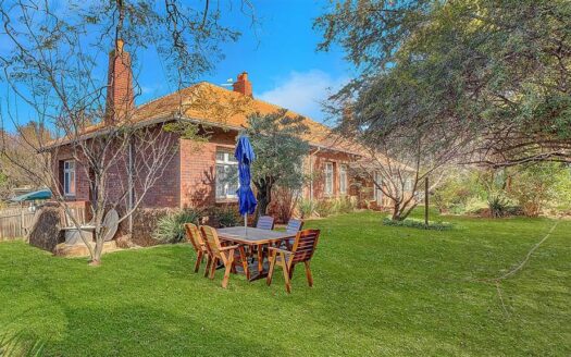 5 Bedroom House In Houghton Estate