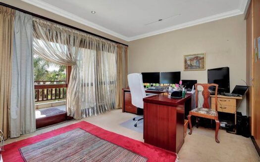 4 Bedroom House In Houghton Estate