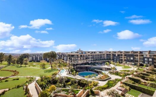 3 Bedroom Apartment In Houghton Estate
