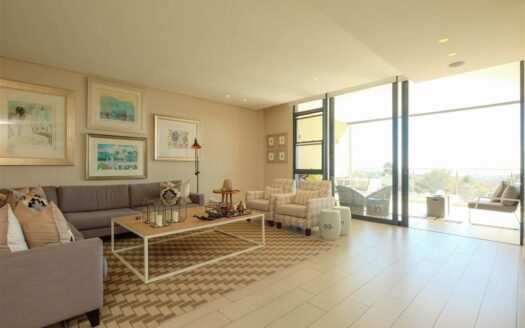 3 Bedroom Apartment In Houghton Estate